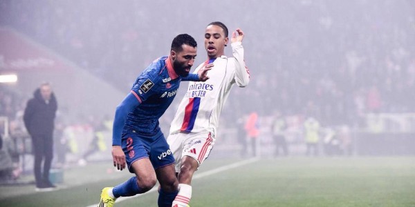 2-0完胜尼斯，33岁拜仁旧将利剑出鞘助力法甲第三豪取13连胜