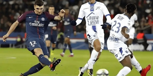 法甲中游卡位生死斗！尼斯主场迎战布雷斯特，复仇之战+伤病潮谁能抢占先机？