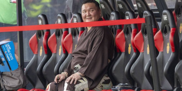 巴萨遭遇平局，皇马强势领跑西甲积分榜