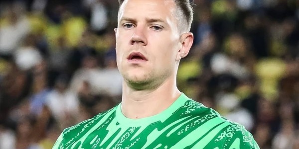 转会1+1：曼城有意追巴萨失位守护神 红军死敌将3500万签西甲前锋