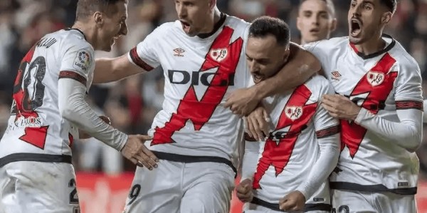 周日007西甲保级六分战：巴列卡诺魔鬼主场硬撼克星！残阵博弈谁能抢得先机？