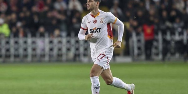 意甲转会最新：AC米兰加速引进霍伊伦，国际米兰放弃莱奥尼转投德温特