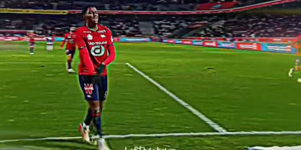 曝曼联欲降薪挖奥斯梅恩加盟，拒争法甲免费神锋，背后原因揭秘